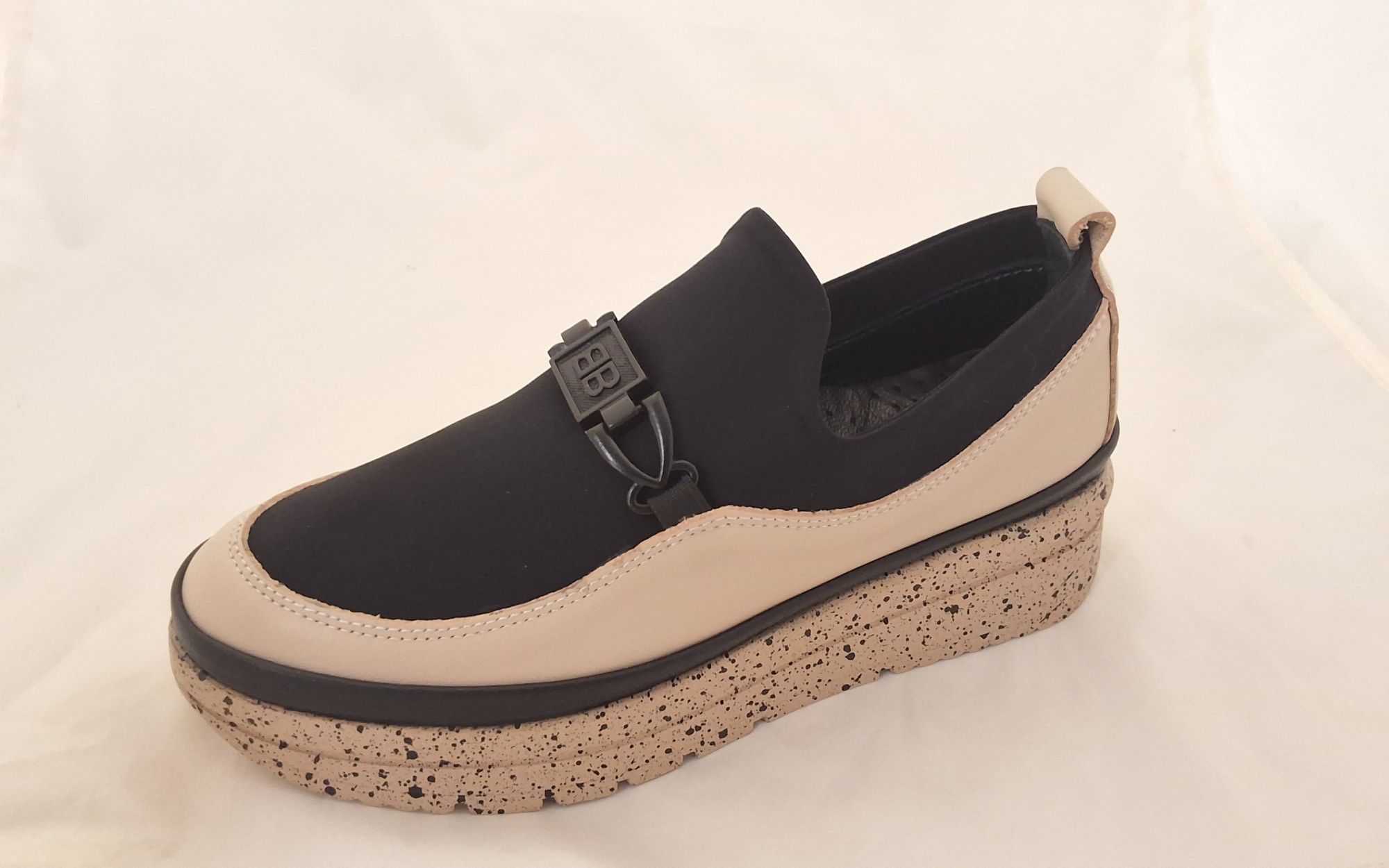 Női trend félcipő 197670 beige-fekete