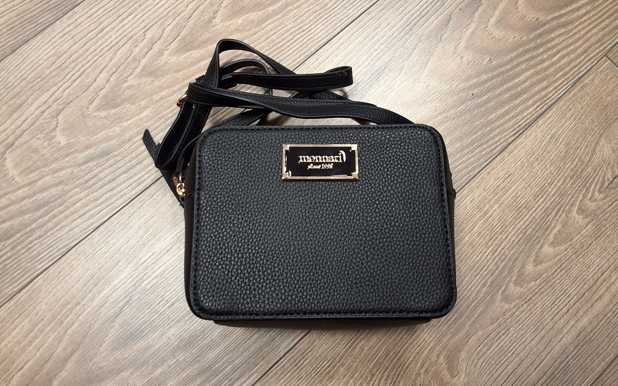 crossover jellegű test táska BAG4130-020 fekete