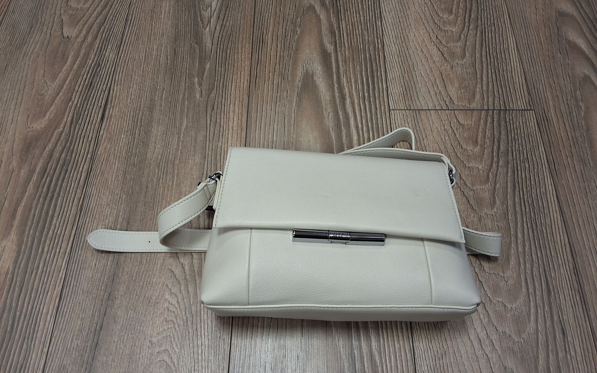 crossover jellegű test táska CD-9700 beige