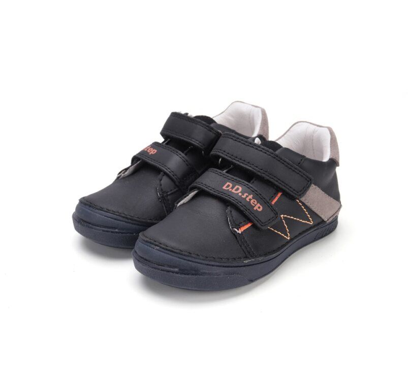 D.D.Step bőr félcipő S040-52884AL Black 31-36 méretben